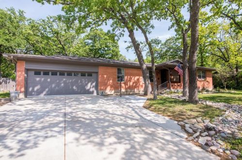 2524 Rockwood Ln, Denton, TX 76209-2241