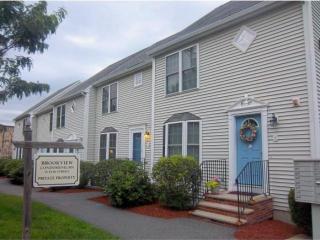 15 Elm St, Derry NH  03038-3203 exterior