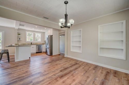 86 Anclote Rd, Tarpon Springs FL  34689-0070 exterior