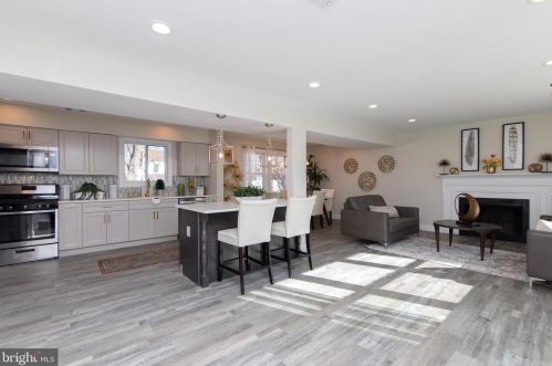 125 Applewood Dr, Auburn NJ 08085-1559 exterior