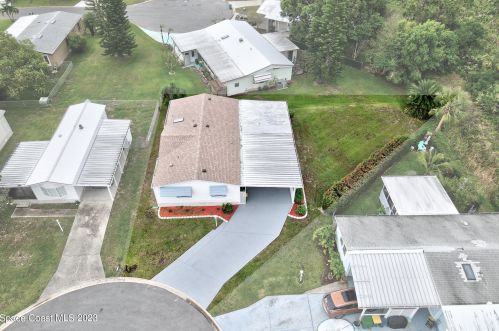 206 Swordfish Ct, Sebastian, FL 32976-2559