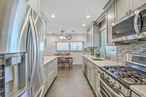 17 Wren Ct, Northport NY  11768-3343 exterior