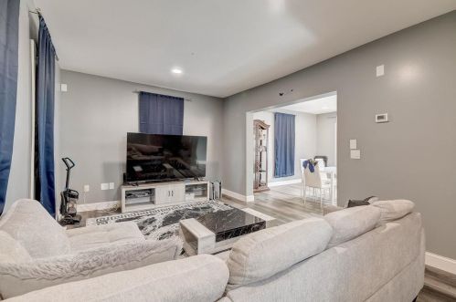 2689 Milwaukee St, Madison WI  53704-5153 exterior