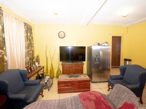 2309 Wilmington Ave, Compton CA 90220-5449 exterior