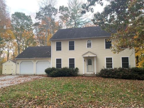 58 Johnson Cove Rd, Norwich CT  06351-1022 exterior