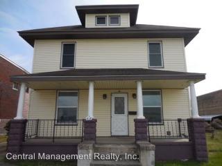 818 Indiana Ave, South Bend IN  46613-2831 exterior