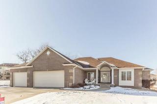 9219 Westfield Cir, Camp Dodge, IA 50131-2271