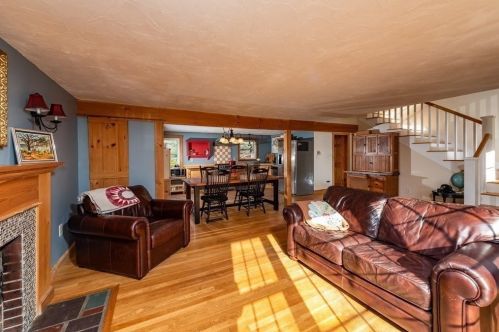 46-46A Mcclelland Rd, Halifax, MA 02338-1012