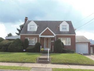 438 Willow St, Springdale, PA 15144-1417