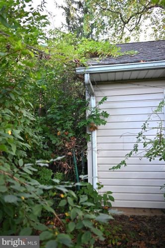 346 Andover Rd, Fairless Hills PA  19030-2231 exterior