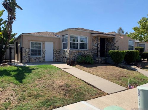 4570 48th St, San Diego, CA 92115-3235