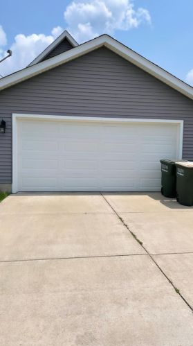 3713 Windslow Dr, Valpo IN  46383-7144 exterior