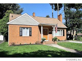 180 Barry Rd, Rochester, NY 14617-4614