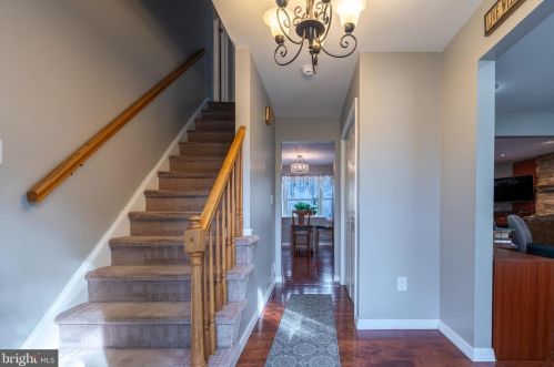 3860 Danberry Dr, Easton, PA 18045-5513