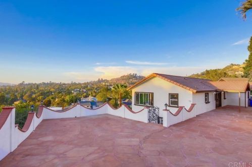 9320 Lavell St, La Mesa CA  91941-5640 exterior