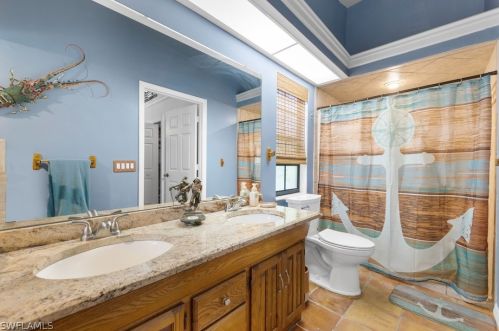 561 20th Ave, Naples FL  34120-3372 exterior