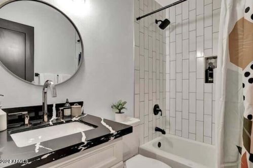 2013 66 St, Scottsdale AZ 85251-6120 exterior