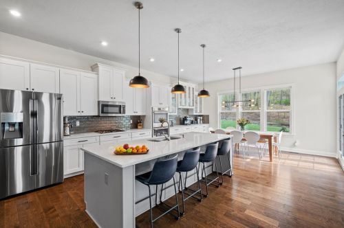 157 Seneca Pl, Seven Fields, PA 16046-4003