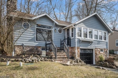 119 Hillside Rd, Sparta, NJ 07871-2033