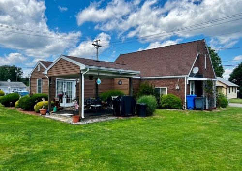 3116 Oregon Dr, New Kensington, PA 15068-2831