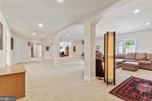 8373 Pedigrue Ct, Gainesville VA  20155-3240 exterior