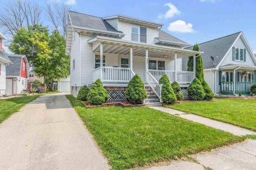 522 4th St, Green Bay, WI 54304-2717