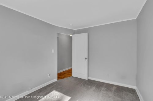 53 Manor Dr, Tinton Falls NJ  07712-2568 exterior