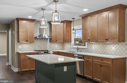 250 Shady Ln, Carlisle PA  17013-1637 exterior
