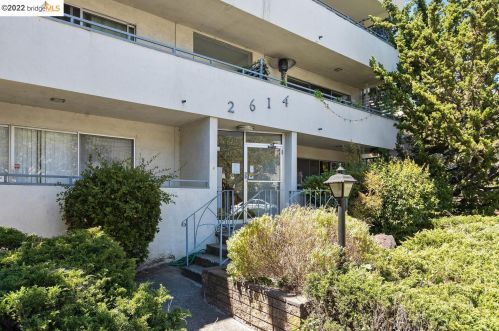 2614 Warring St, Berkeley CA  94704-3453 exterior