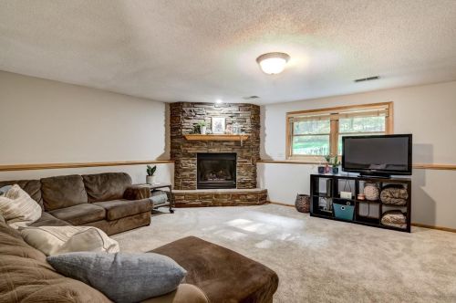 827 250th St, East Farmington WI  54020-4320 exterior