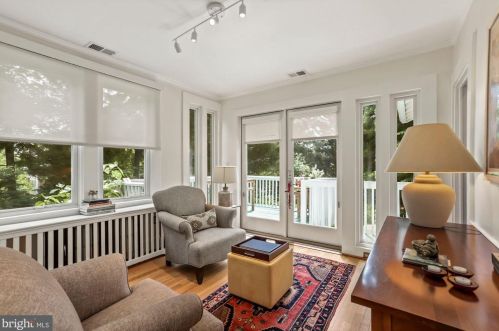 4600 Asbury Pl, Washington DC 20016-4326 exterior