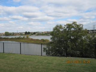 5537 Grenada Dr, Fort Worth TX  76119-8502 exterior