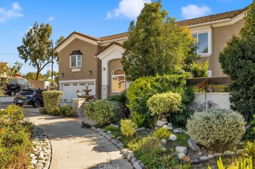 2340 Robinhood Pl, Orange CA  92867-1851 exterior