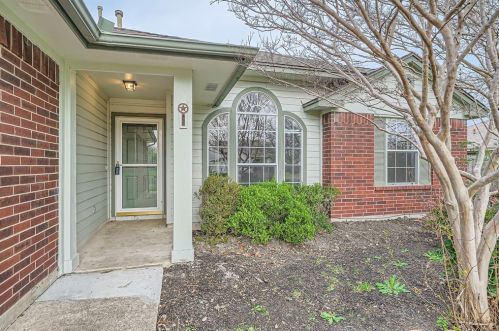 205 Crystal Knoll Blvd, Georgetown TX  78626-4775 exterior
