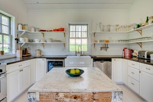 300 Tuthill Rd, Barryville NY  12719-3608 exterior