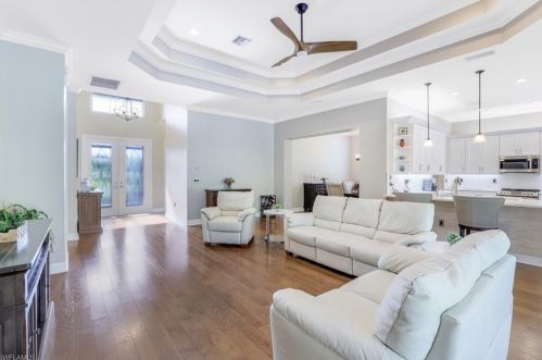 6633 Marbella Ln, Naples FL  34105-5048 exterior