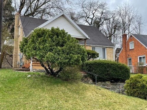 11038 Azalea Dr, Pittsburgh, PA 15235-1818