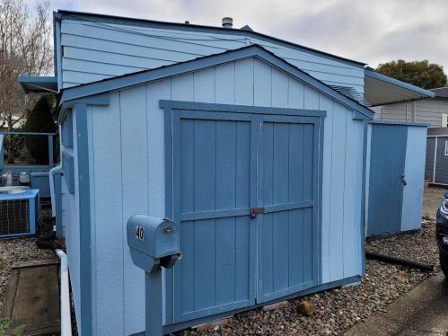 40 Shadyleaf Ct, Santa Rosa CA  95409-2740 exterior