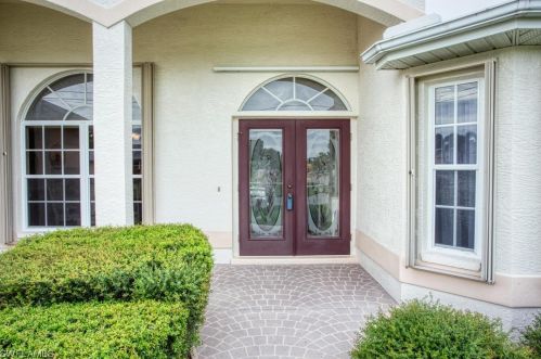 2302 6th Ave, Cape Coral, FL 33909-4373