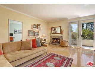 1169 Wellesley Ave, Los Angeles CA  90049-5852 exterior