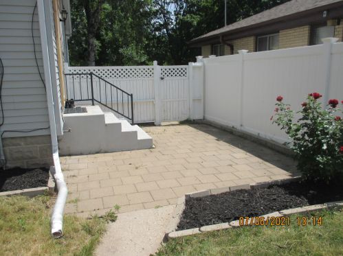 4319 87th St, Milwaukee WI  53222-1799 exterior