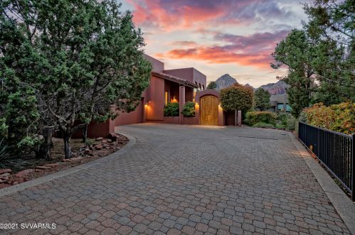 70 Calle Irena, Sedona AZ 86336-4769 exterior