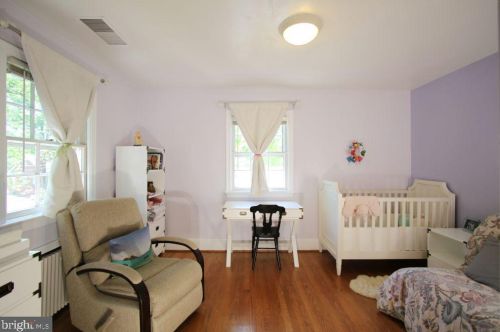 912 Hillwood Ave, Falls Church VA  22042-2421 exterior