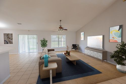 743 Duval Ave, Fort Pierce, FL 34983-2438