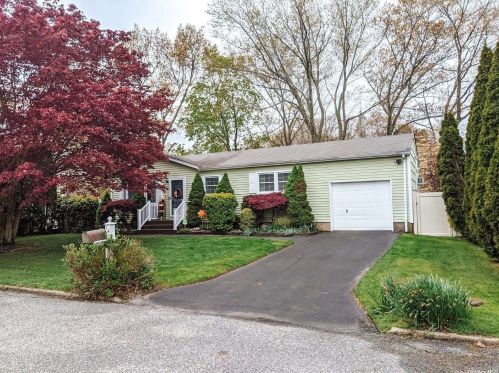 326 Harrison Ave, Miller Place, NY 11764-3501