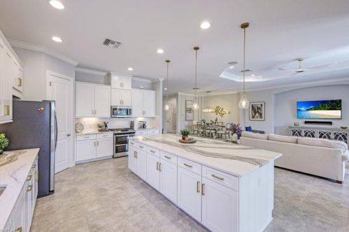9243 Rialto Ln, Naples FL  34119 exterior