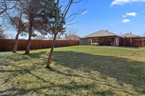 1820 Kings Cross Dr, Lancaster, TX 75134-4141