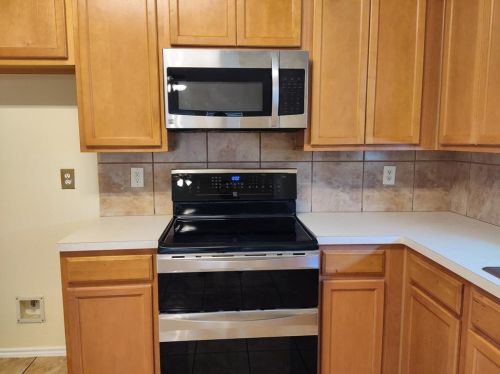 1830 Eagle River Trl, Lancaster TX  75146-4923 exterior