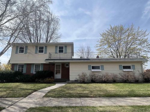 241 Clinton St, Fond Du Lac, WI 54937-1127
