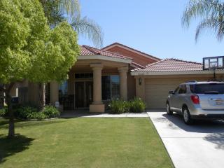 10203 Saint Albans Ave, Bakersfield, CA 93311-9661